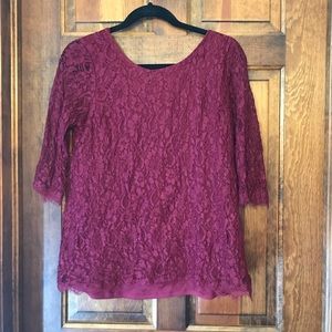 Lace maternity shirt